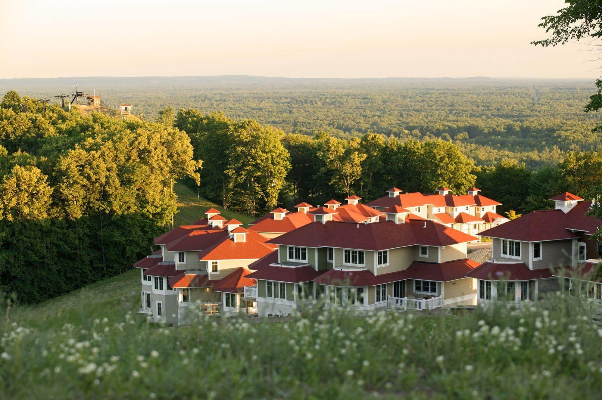 Hotel Crystal Mountain Thompsonville Exterior foto